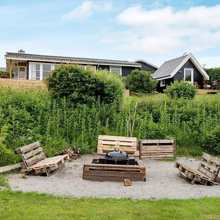 Pleasing Holiday In B Rkop With Terrace * Egeskov (Syddanmark)