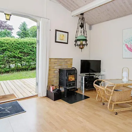 Vakantiehuis Pleasing Holiday In B Rkop With Terrace Egeskov (Syddanmark)